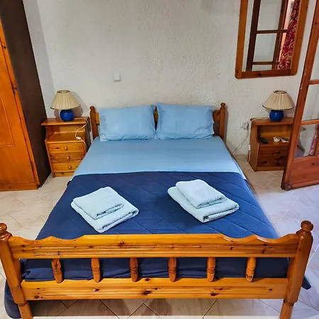 Akrata Golden House 2 *