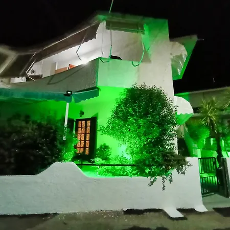 Appartamento Akrata Golden House 2 *