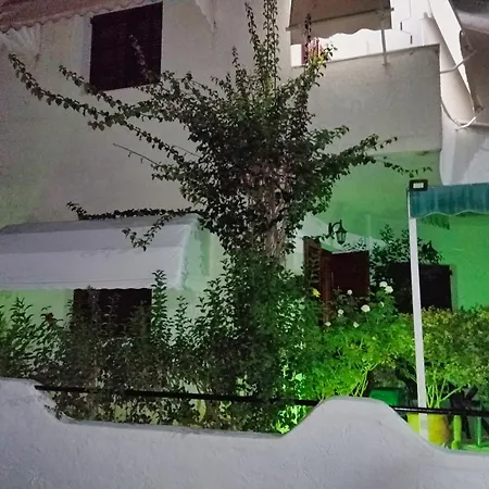 Appartement Akrata Golden House 2 *