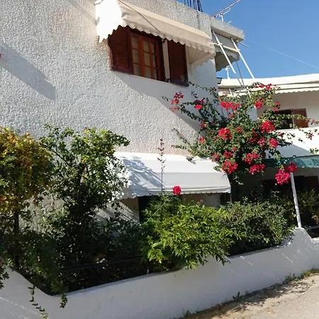 Akrata Golden House 2