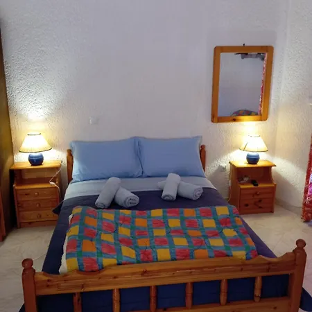 Daire Akrata Golden House 2 *
