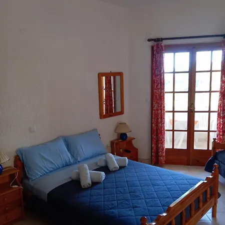 Akrata Golden House 2 *