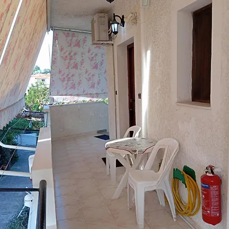 Apartment Akrata Golden House 2 *