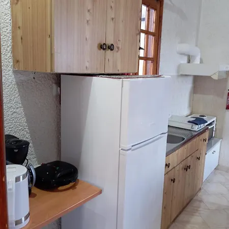 Akrata Golden House 2 *