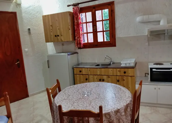 Apartamento Akrata Golden House 2 *