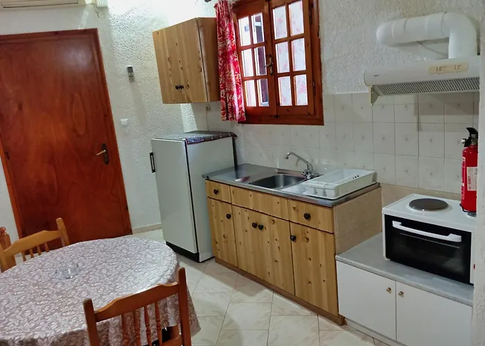 Διαμέρισμα Akrata Golden House 2 *