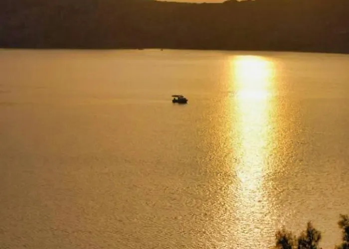 Διαμέρισμα Akrata Golden House 2 Aigeira