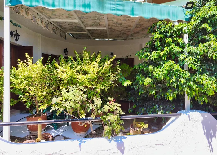 Akrata Golden House 2 *