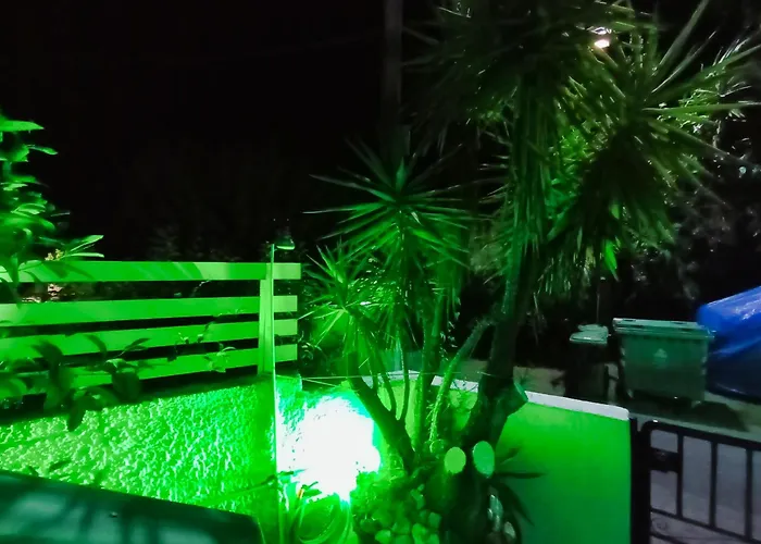 Apartamento Akrata Golden House 2 *