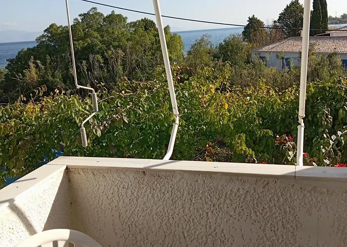 Akrata Golden House 2 Aigeira