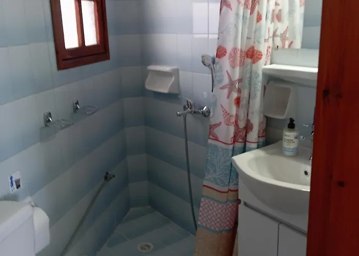 Apartman Akrata Golden House 2 *