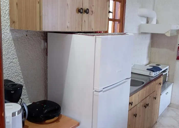 Akrata Golden House 2 *